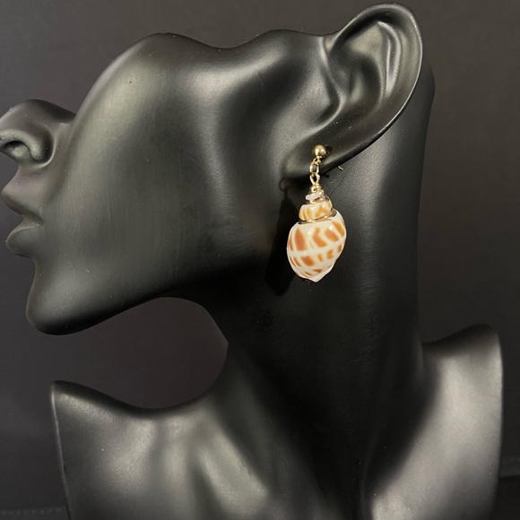 Coquille - CONCH Shell Dangle Earrings. 2025 Trendy - Picture 6 of 7
